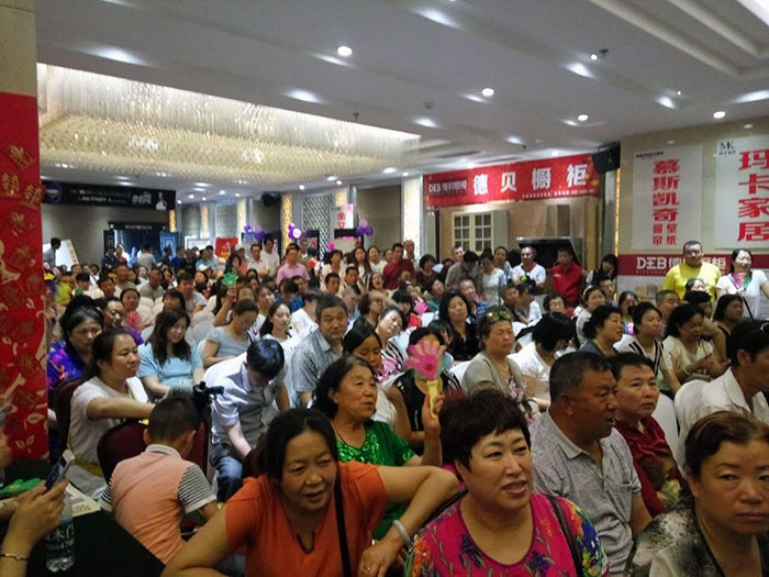 20160618180944980 包头今年会jnh专卖店