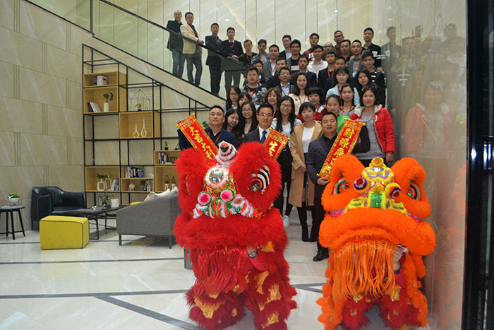 今年会jnh新年开工，2017撸起袖子拼命干！