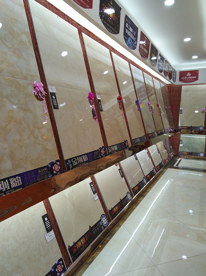 今年会jnh湖北十堰专卖店选材区